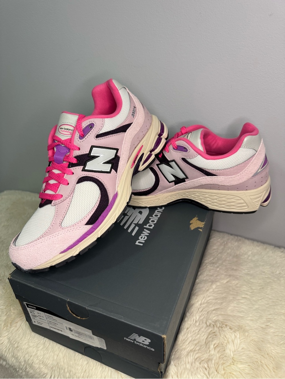 New Balance 2002RTB Women’s Pink Running Sneakers